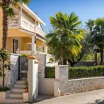Διαμέρισμα In Near Spadici *
