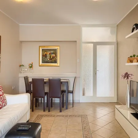 Premium Hari I Apartment
